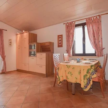 One-bedroom Holiday In Diano Arentino
