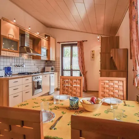 Prázdninový dům One-bedroom Holiday In Diano Arentino *